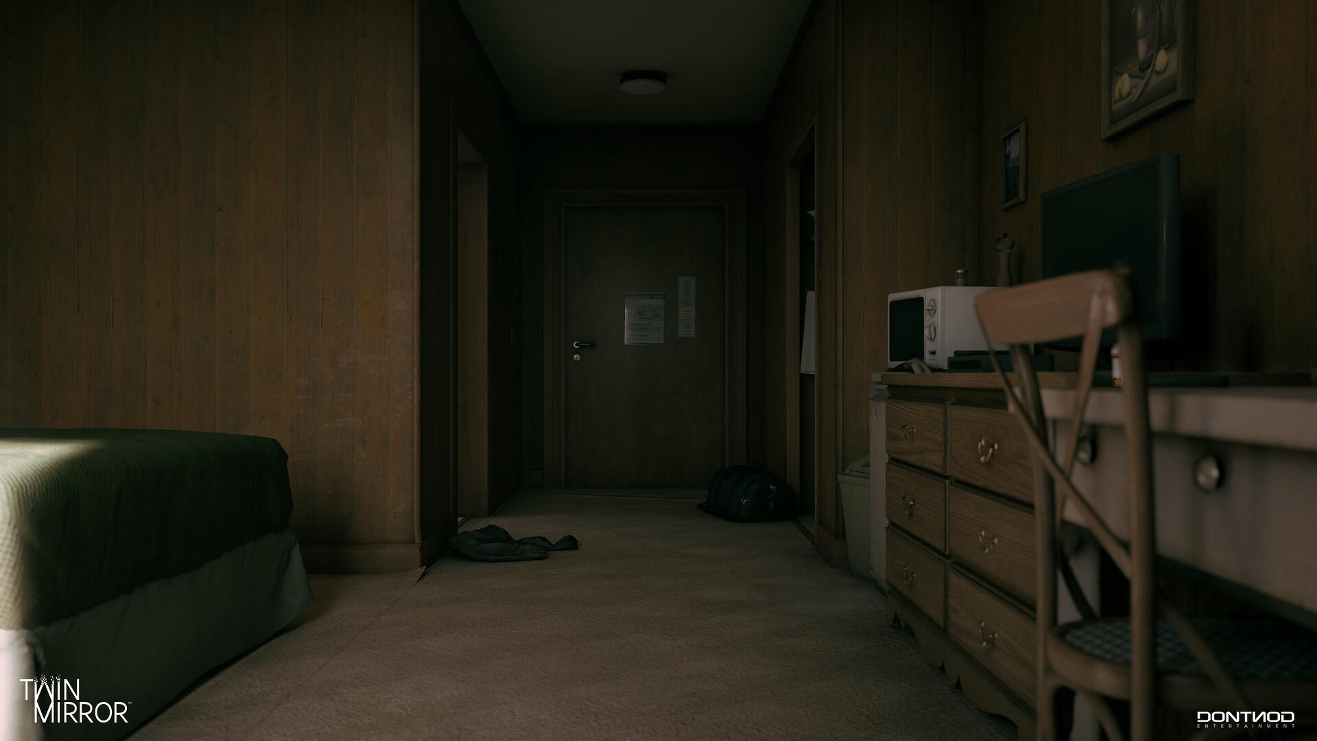 TwinMirrorHotel 03